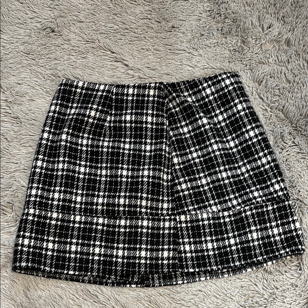 Timing Black and White A-line Mini Skirt for Work